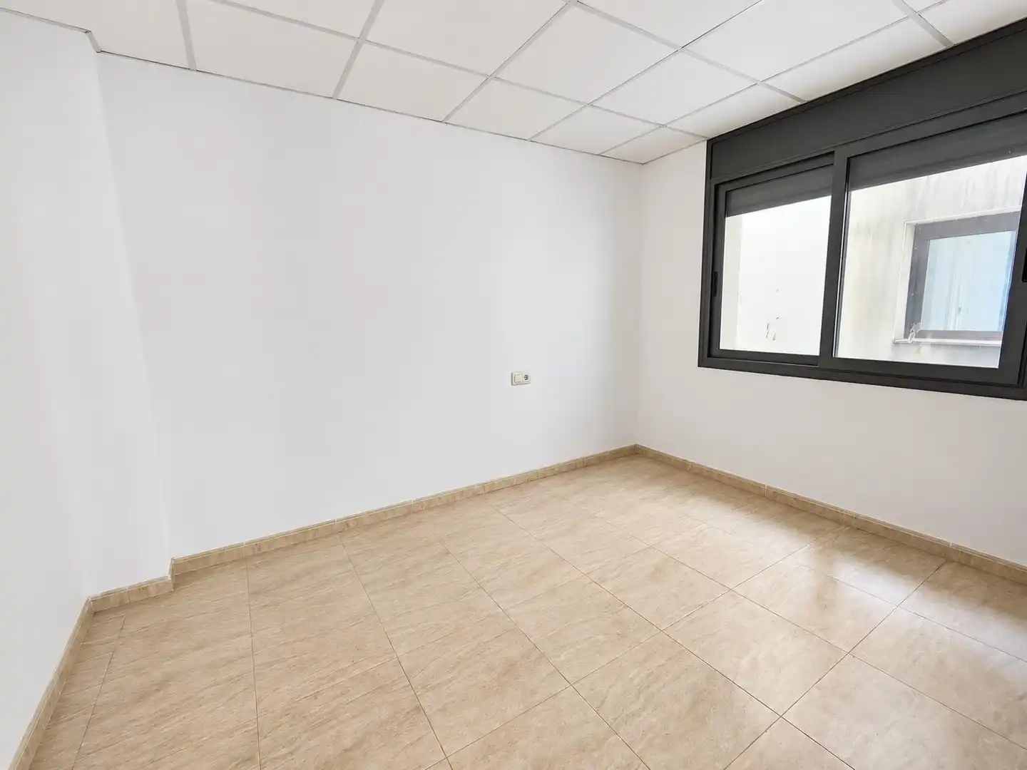 Flat with lift for sale in Nord, imagen 26