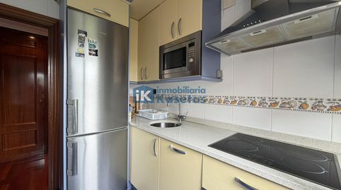 Foto 2 de Piso en venta en Zaratamo, Bizkaia
