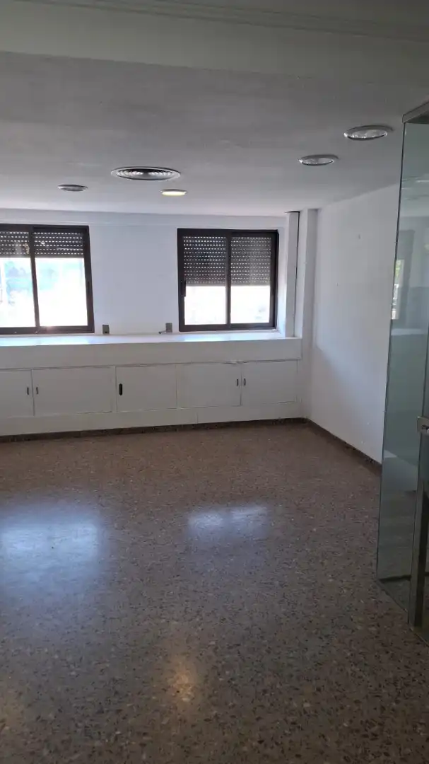 Habitación de Oficina de alquiler en Sagunto / Sagunt con Aire acondicionado y Calefacción