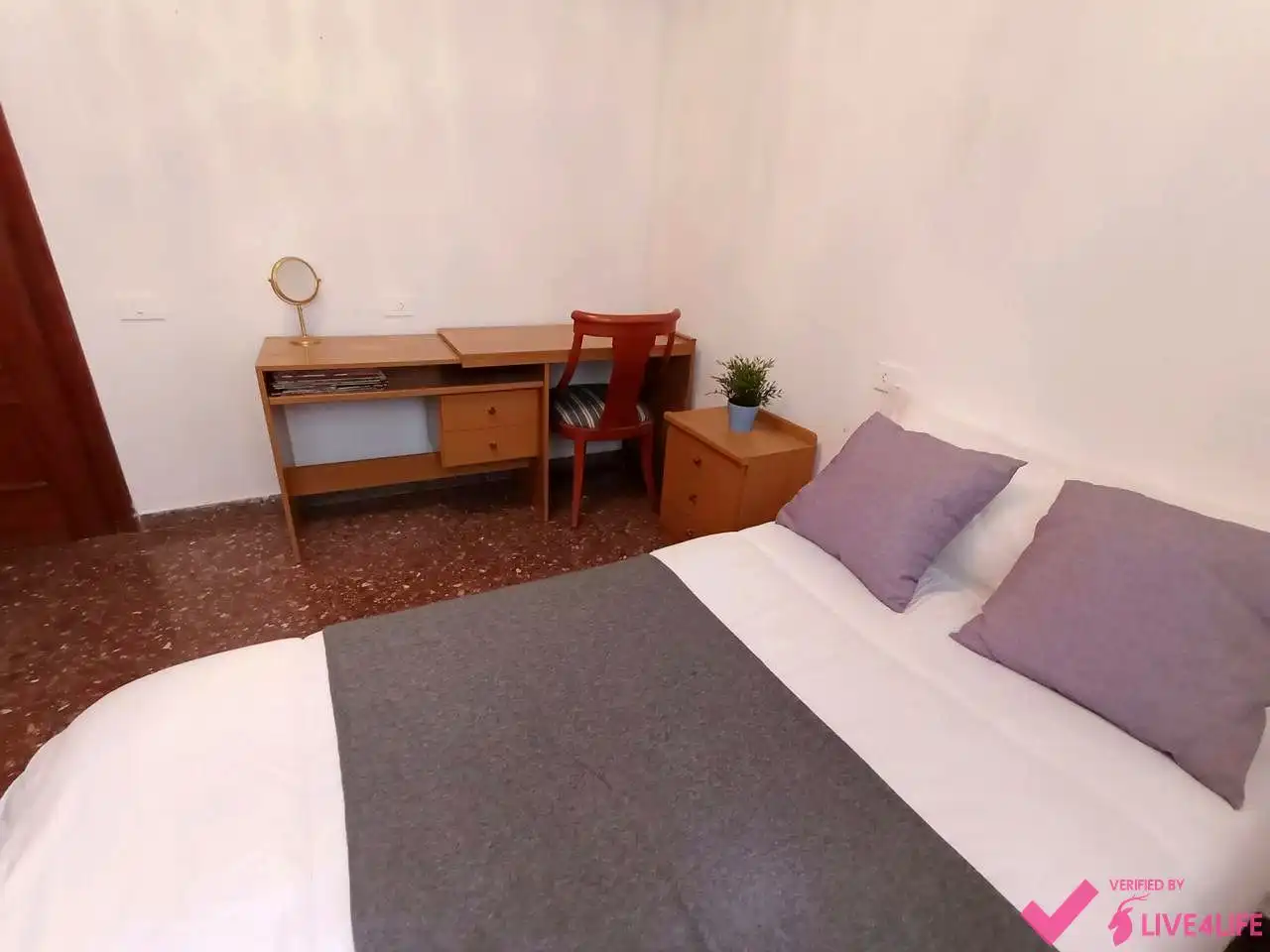 Habitación de Piso de alquiler en Valencia con Aire acondicionado, Terraza y Amueblado