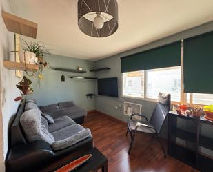 Living room of Flat for sale in  Sevilla Capital  with Storage room