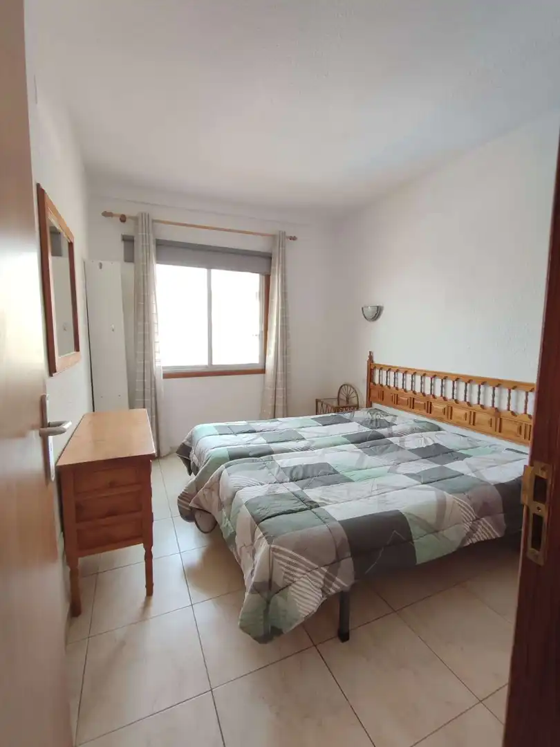 Dormitori de Apartament per a compartir en Arona amb Aire condicionat, Terrassa i Moblat