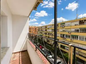 Exterior view of Flat for sale in Madrid  with Terrace and Alarm