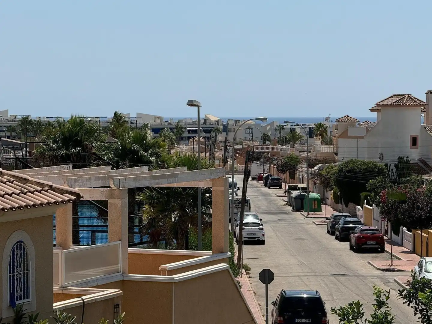 Vista exterior de Casa o xalet en venda en Orihuela amb Calefacció, Jardí privat i Piscina