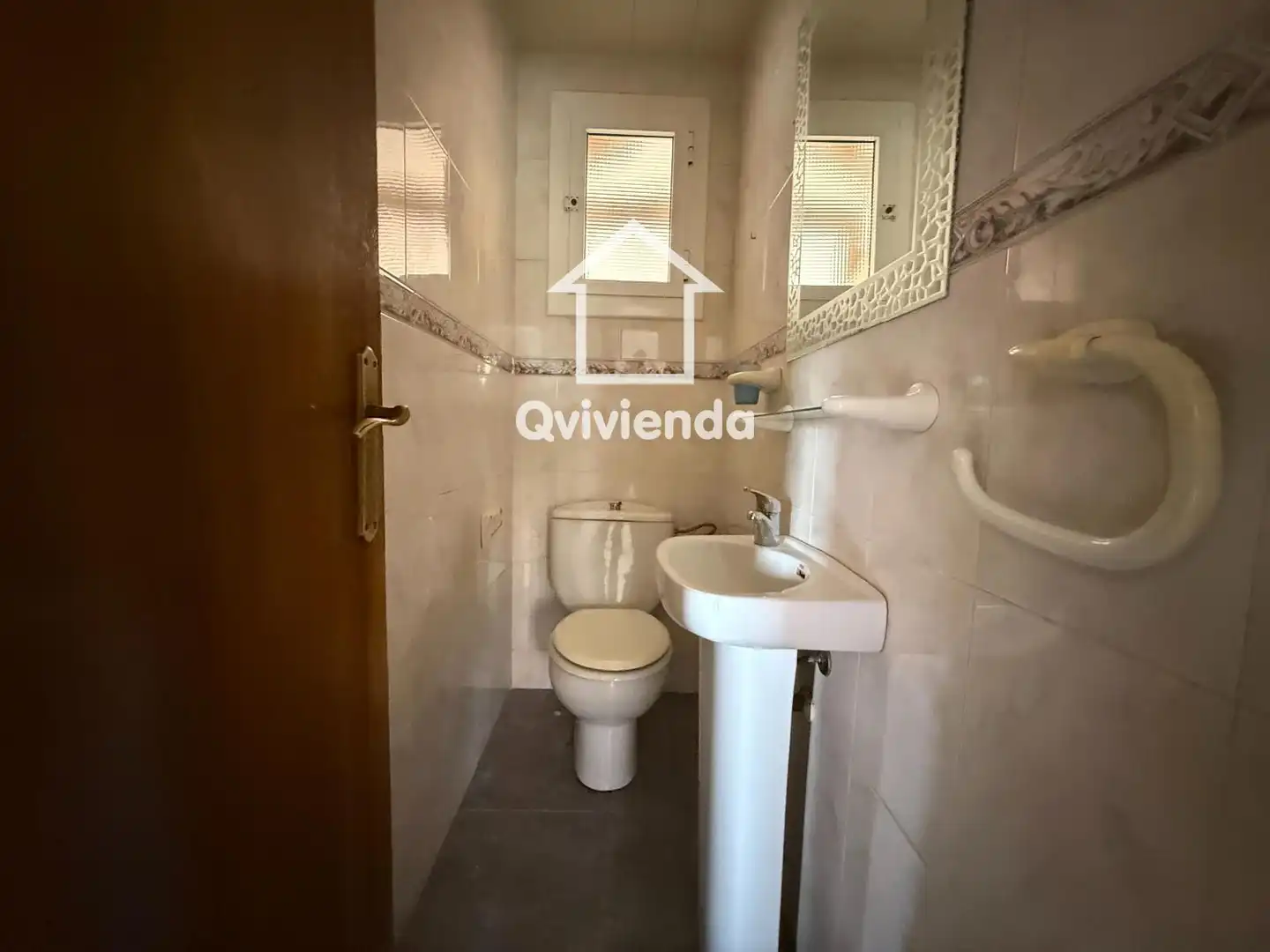 Baño de Piso en venta en Terrassa con Calefacción y Terraza