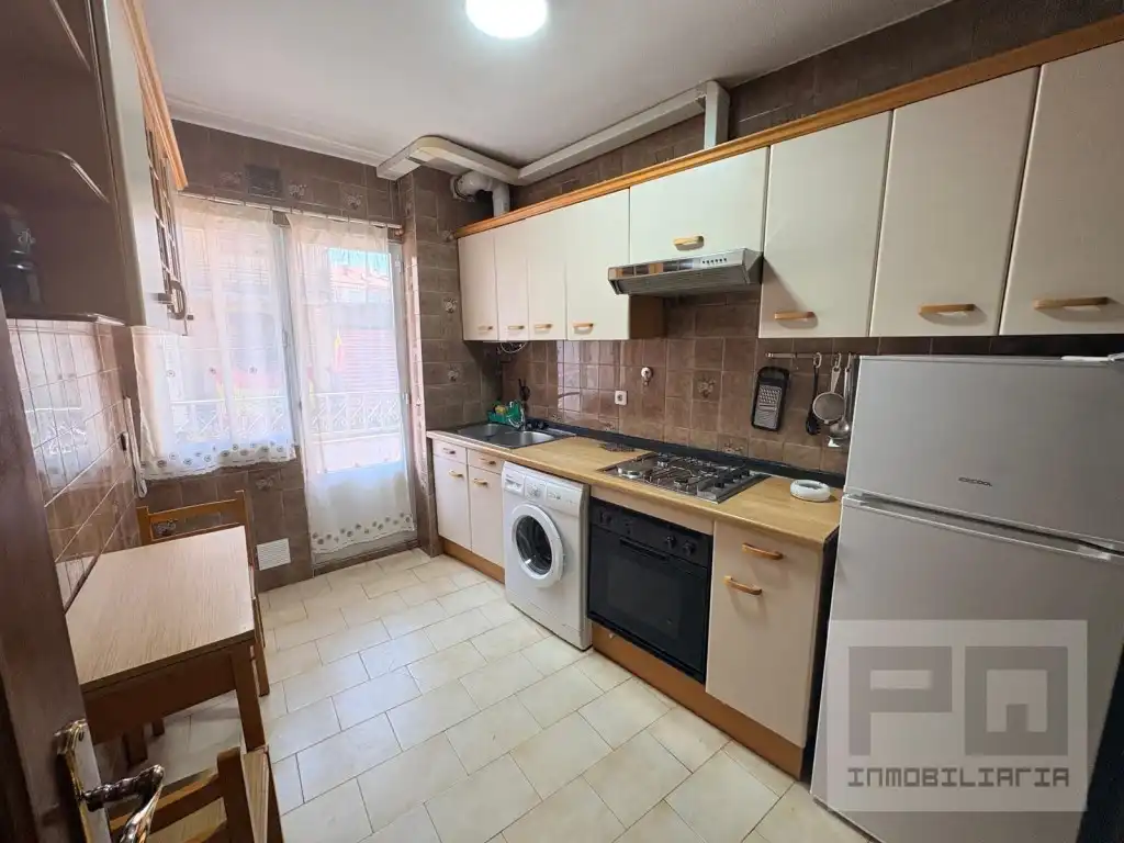Kitchen of Flat for rent in Las Navas del Marqués 