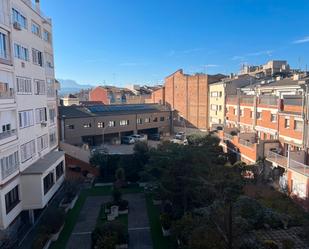 Vista exterior de Pis de lloguer en Manresa amb Aire condicionat, Calefacció i Parquet