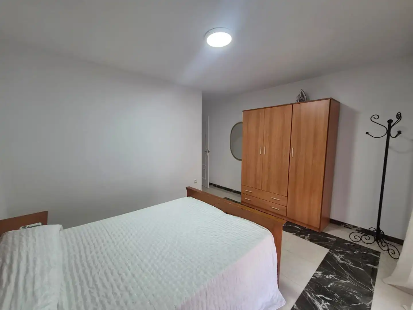 Schlafzimmer von Dachboden zur Miete in Casco Antiguo