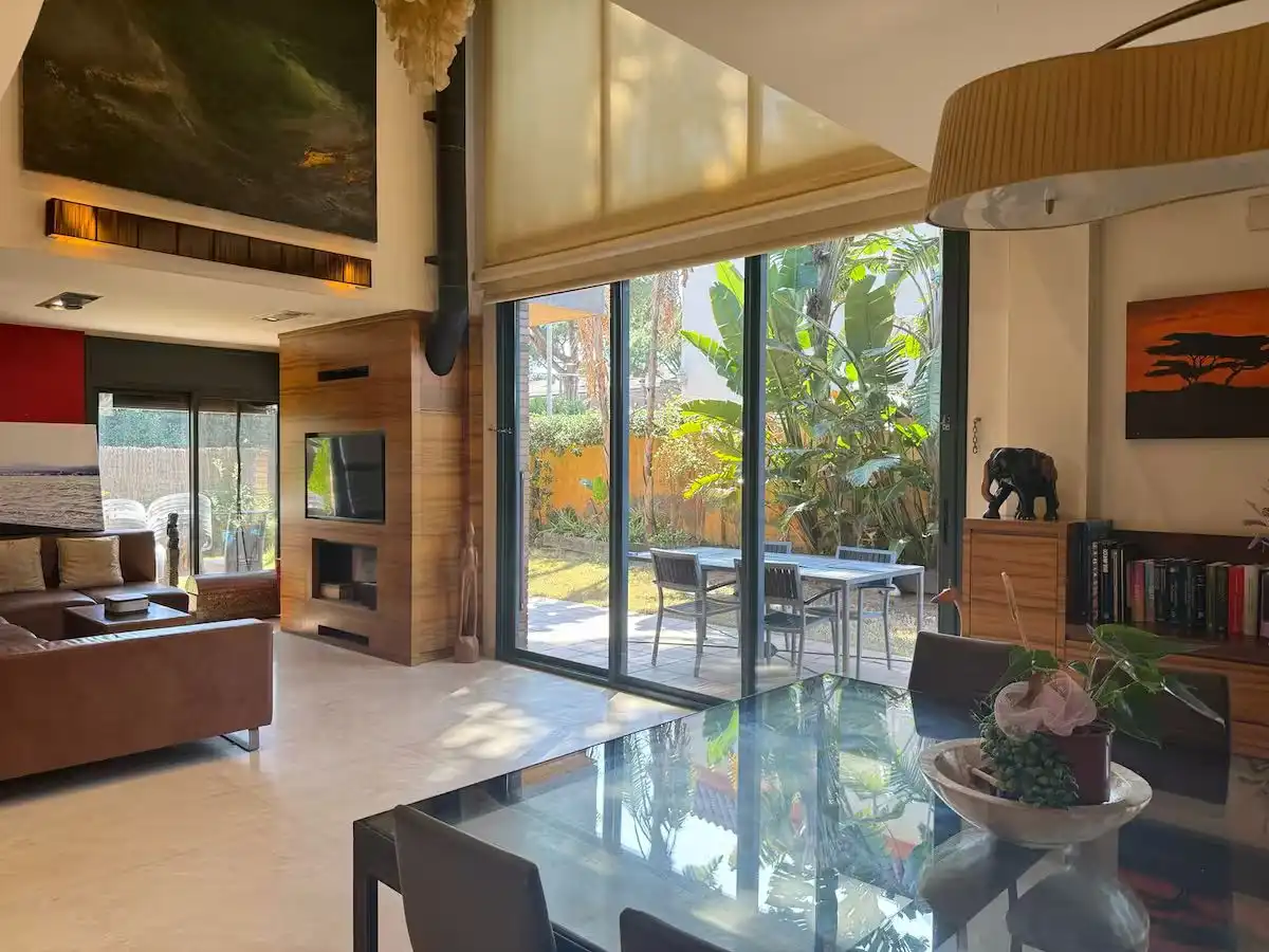 Living room of Houses for rent in Castelldefels  with Air Conditioner, Private garden and Terrace