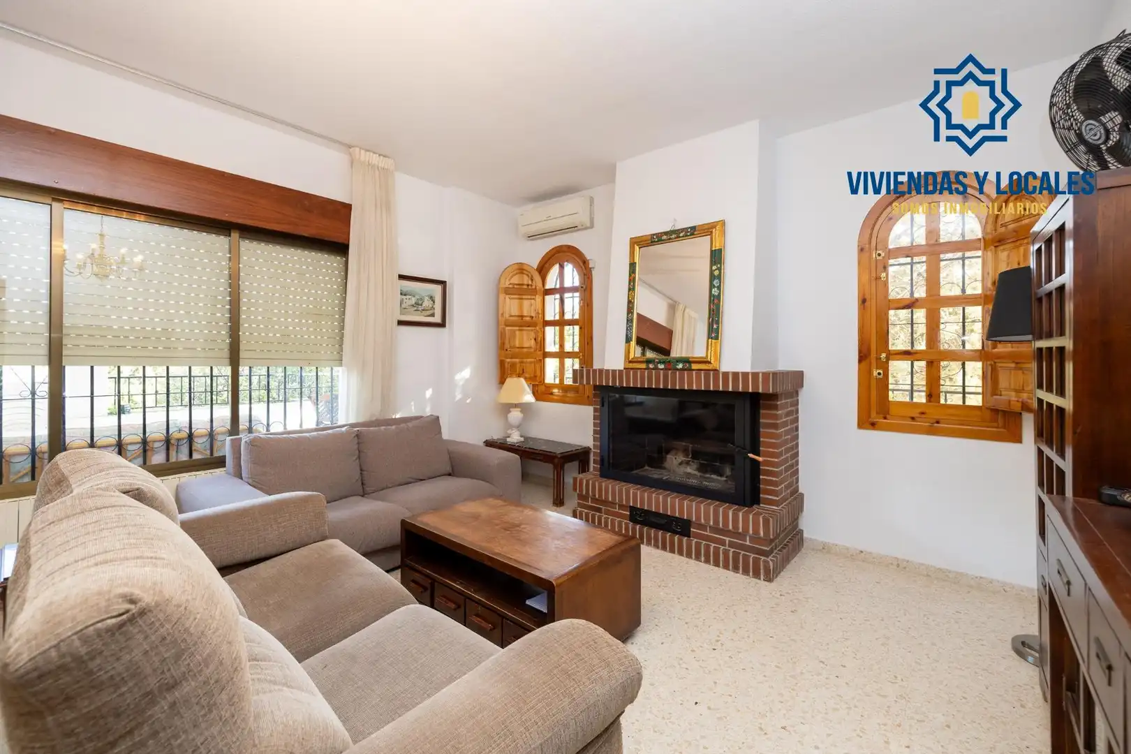 Chalet con piscina en venta en Calle Lindaraja, imagen 11