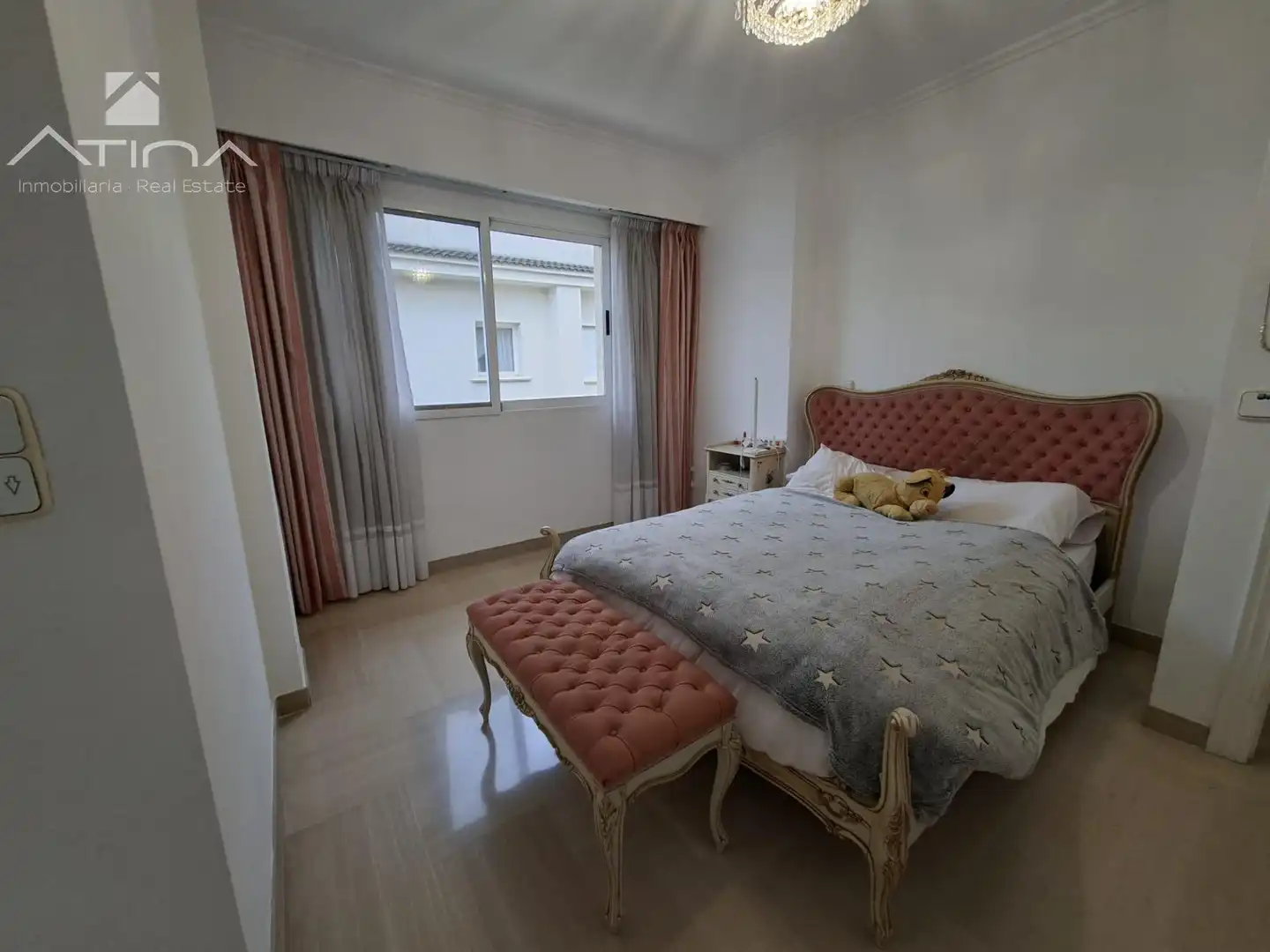 Schlafzimmer von Haus oder Chalet zum Verkauf in Gandia mit Klimaanlage, Privatgarten und Terrasse
