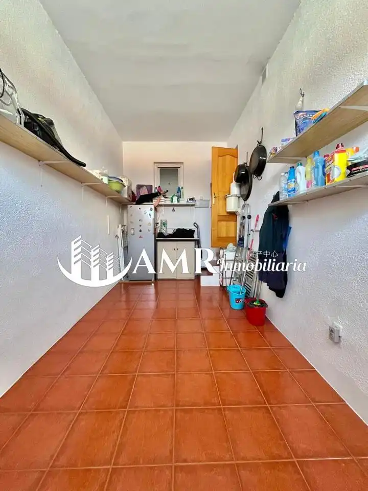 Cocina de Casa adosada en venta en Casarrubuelos con Aire acondicionado, Calefacción y Jardín privado