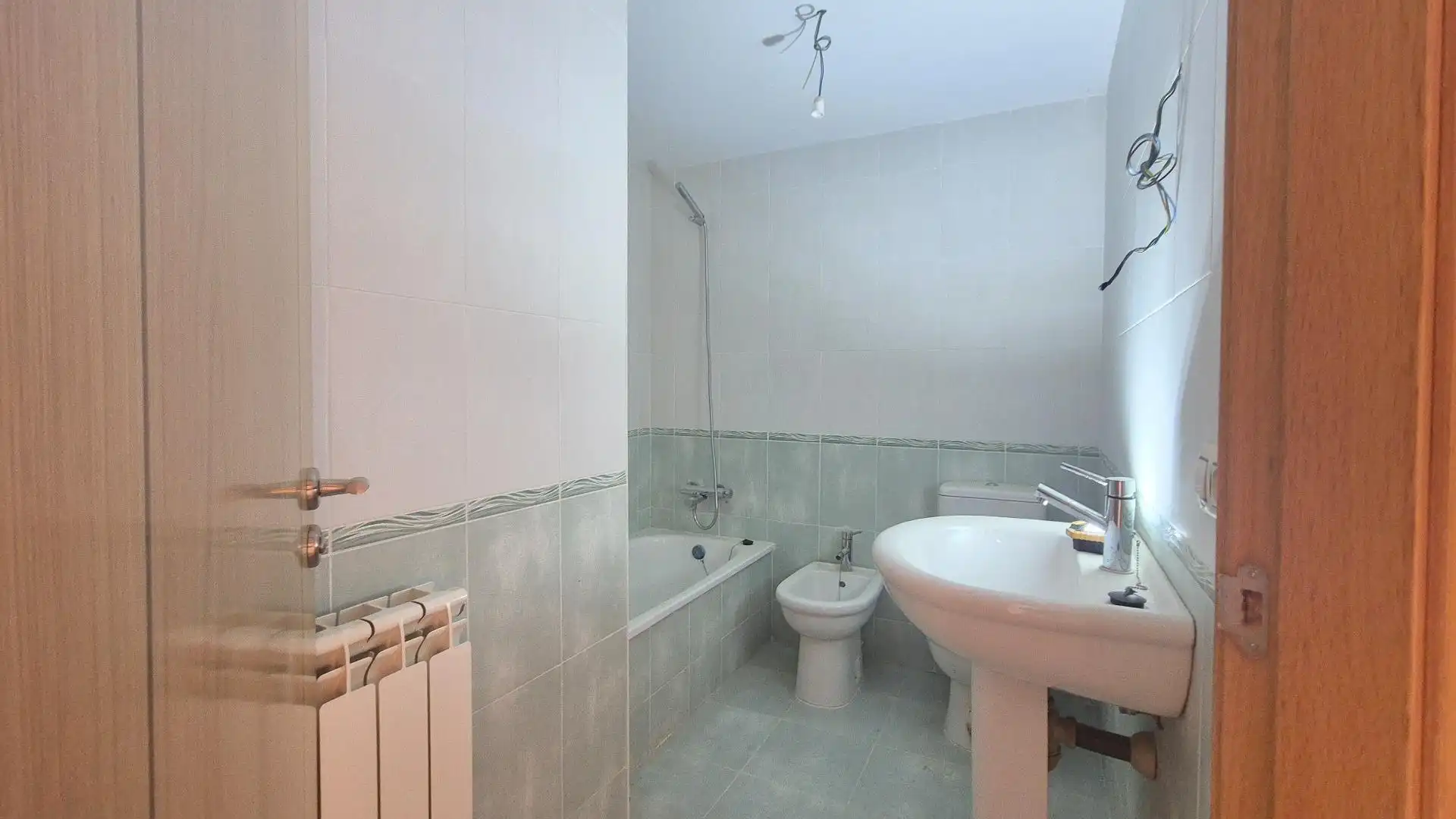 Badezimmer von Wohnungen zum Verkauf in San Cristóbal de la Cuesta mit Heizung