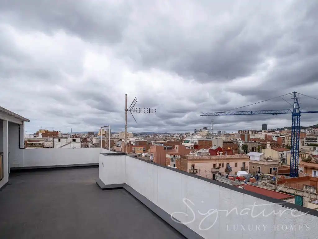 Terraza de Edificio en venta en L'Hospitalet de Llobregat
