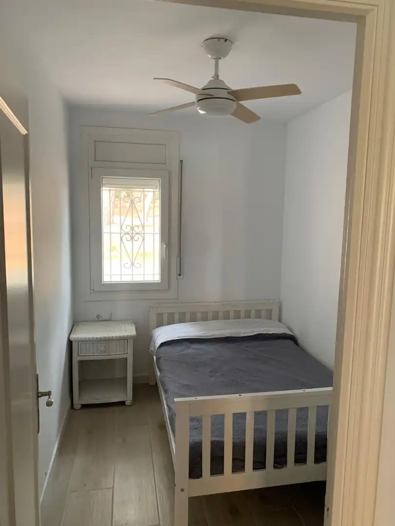 Dormitori de Apartament en venda en Mont-roig del Camp amb Aire condicionat, Jardí privat i Terrassa