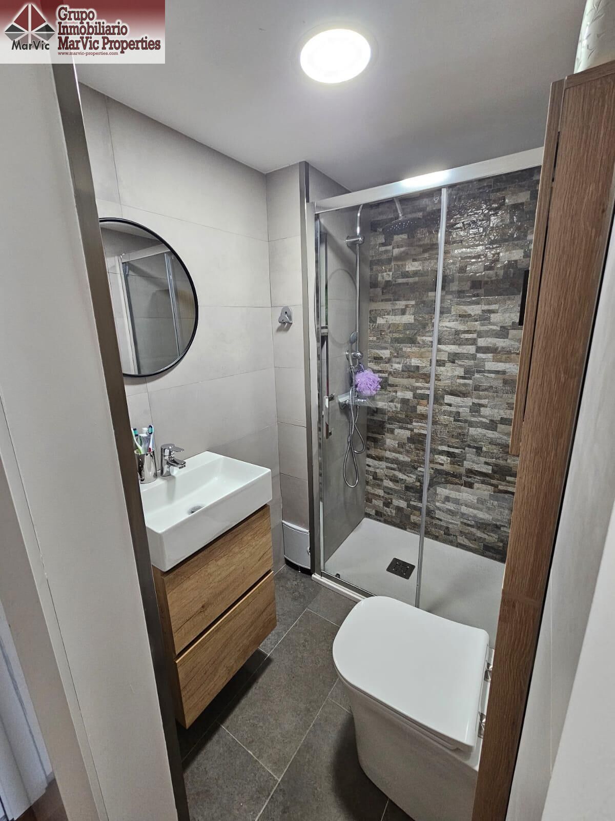 Bany de Estudi en venda en Benidorm amb Terrassa, Moblat i Piscina comunitària