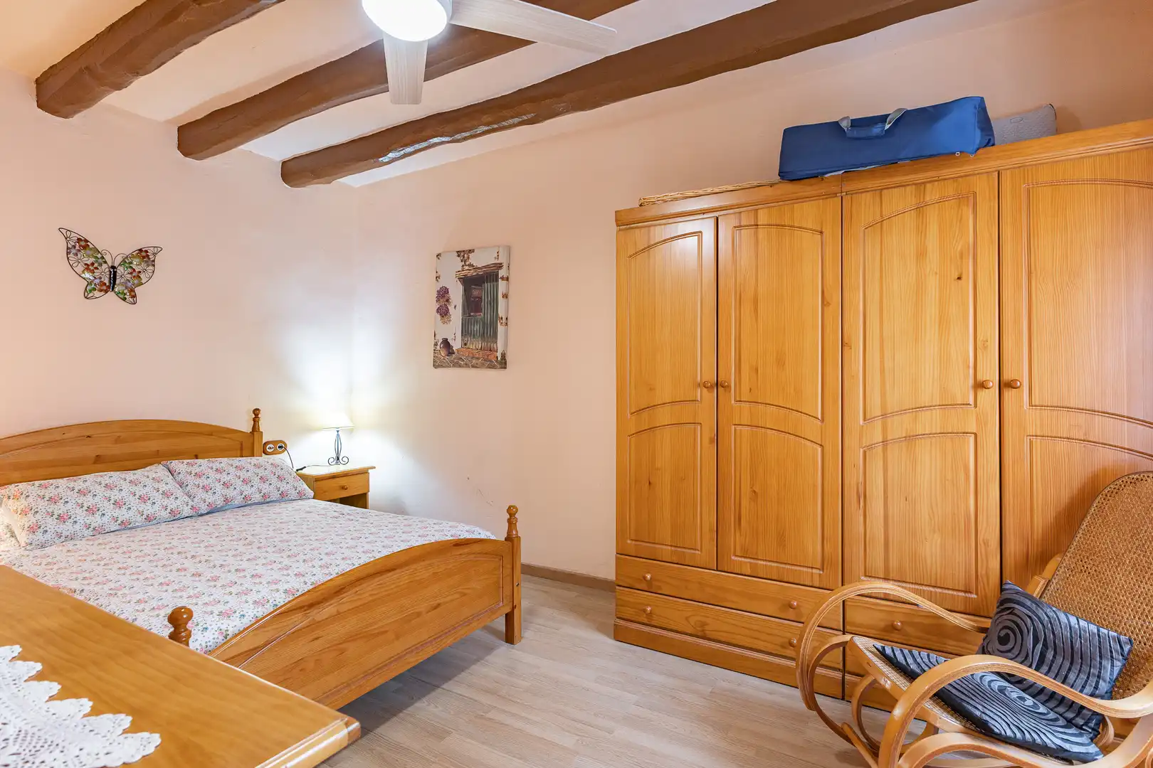 Habitación de Casa adosada en venta en Torrelavit con Calefacción y Terraza