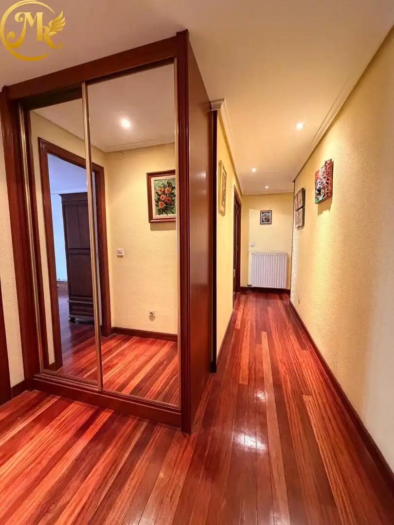 Piso en venta en Santander con Calefacción, Terraza y Trastero
