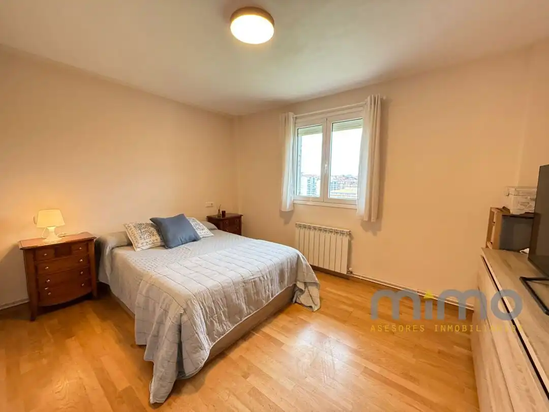Habitación de Piso en venta en Irun  con Calefacción y Balcón