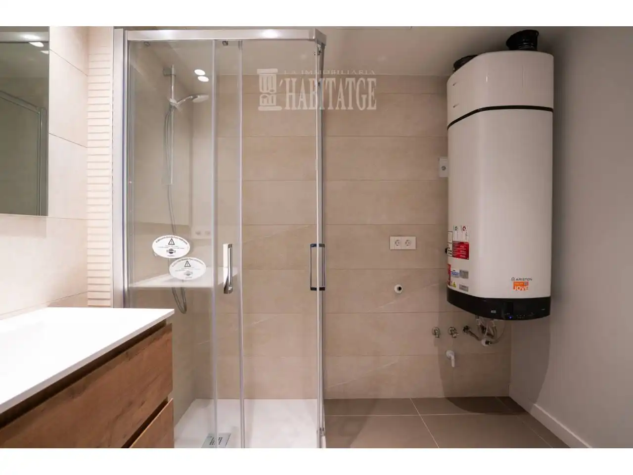 Baño de Piso en venta en Vic con Calefacción