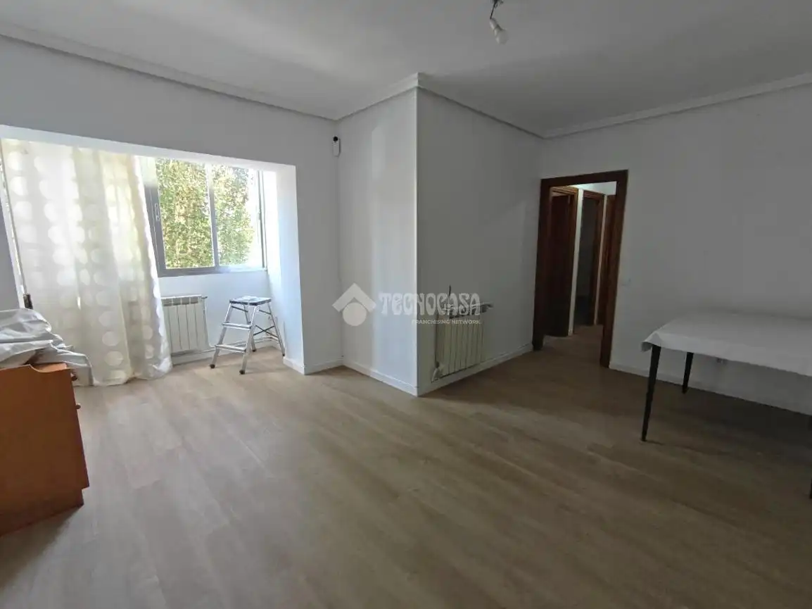 Dormitori de Pis en venda en Móstoles amb Calefacció, Parquet i Terrassa