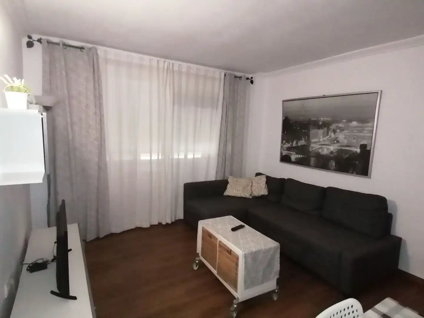 Sala de estar de Piso de alquiler en Algeciras con Amueblado y Piscina comunitaria