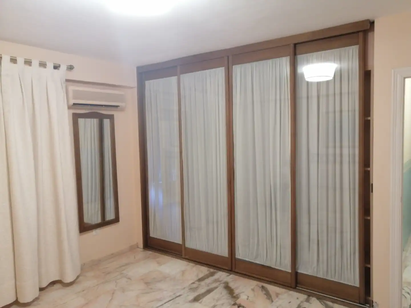 Bedroom of Flat for sale in Sevilla  with Air Conditioner, Furnished and Oven