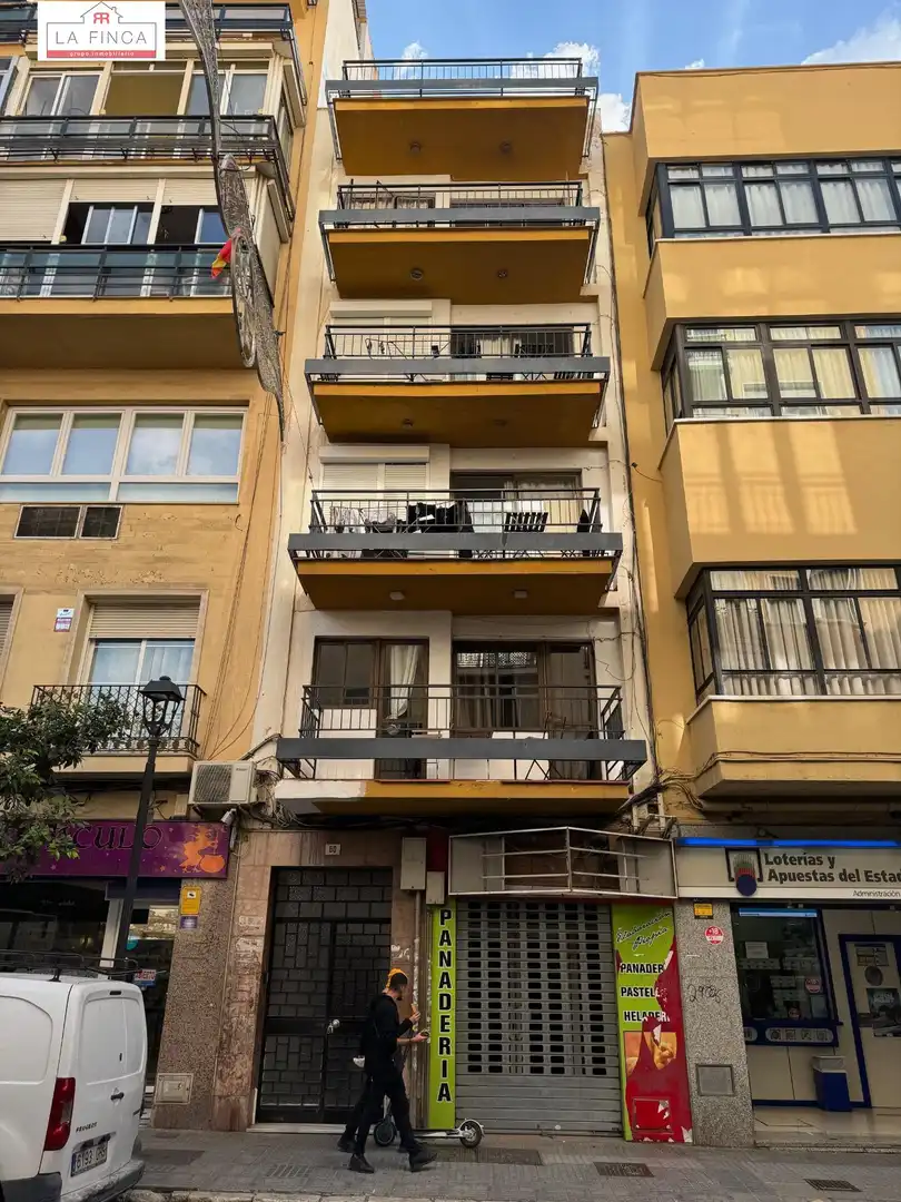 Vista exterior de Local de lloguer en Málaga