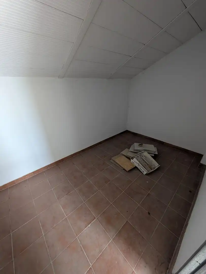Wohnung zum Verkauf in Lucena mit Terrasse, Abstellraum und Balkon