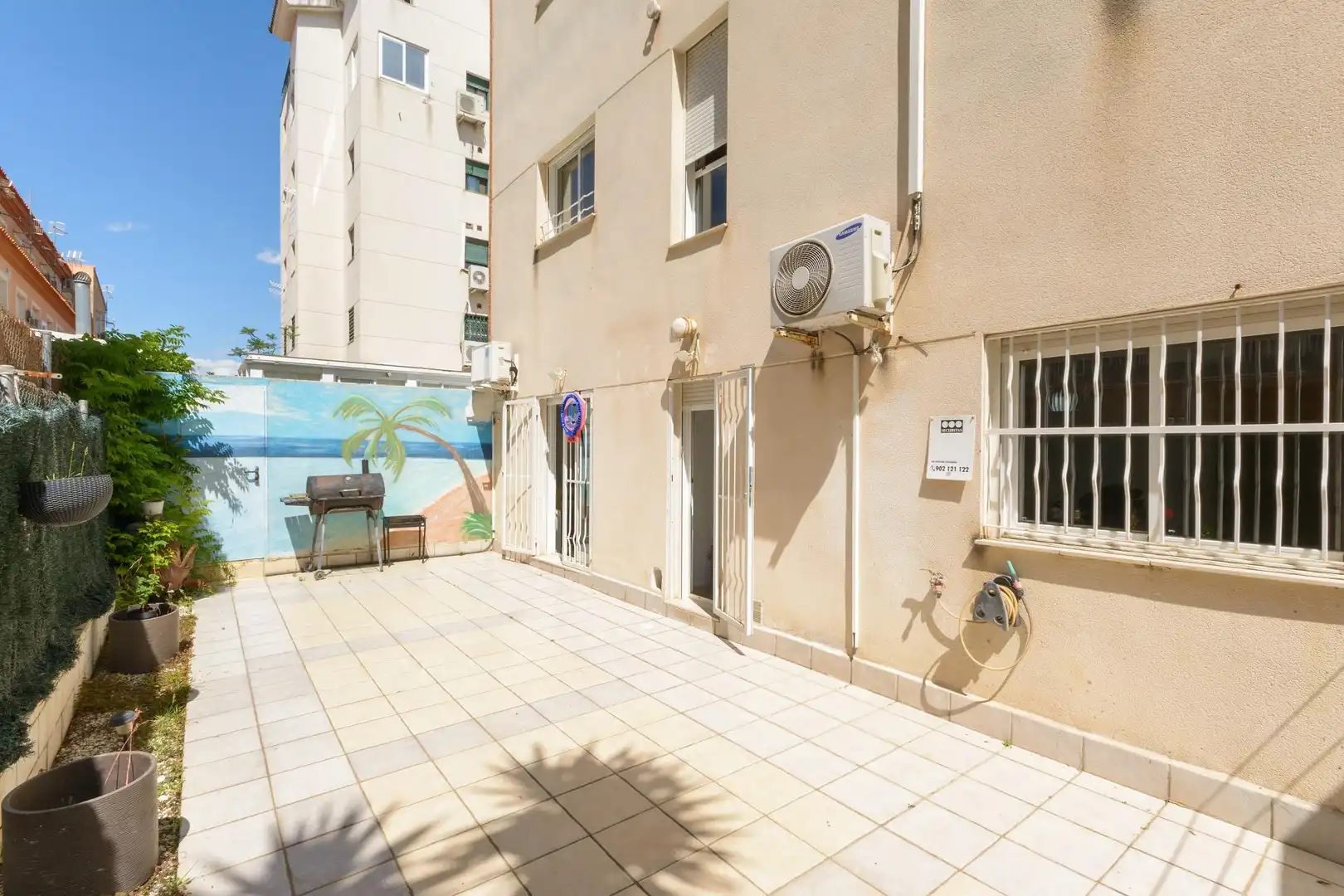 Terrasse von Maisonette zum Verkauf in Gandia mit Klimaanlage, Heizung und Privatgarten