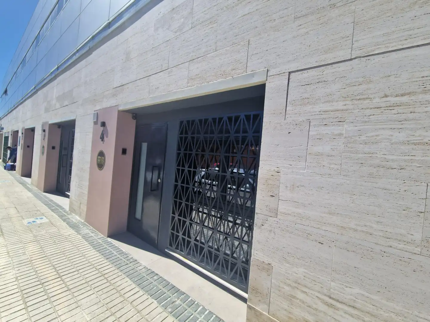 Vista exterior de Planta baja en venta en Bormujos con Aire acondicionado y Amueblado