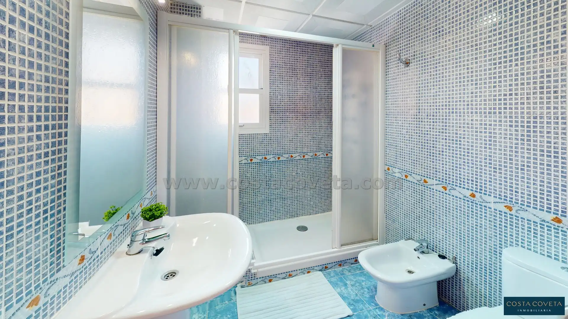 Badezimmer von Wohnungen zum Verkauf in El Campello mit Klimaanlage, Terrasse und Möbliert