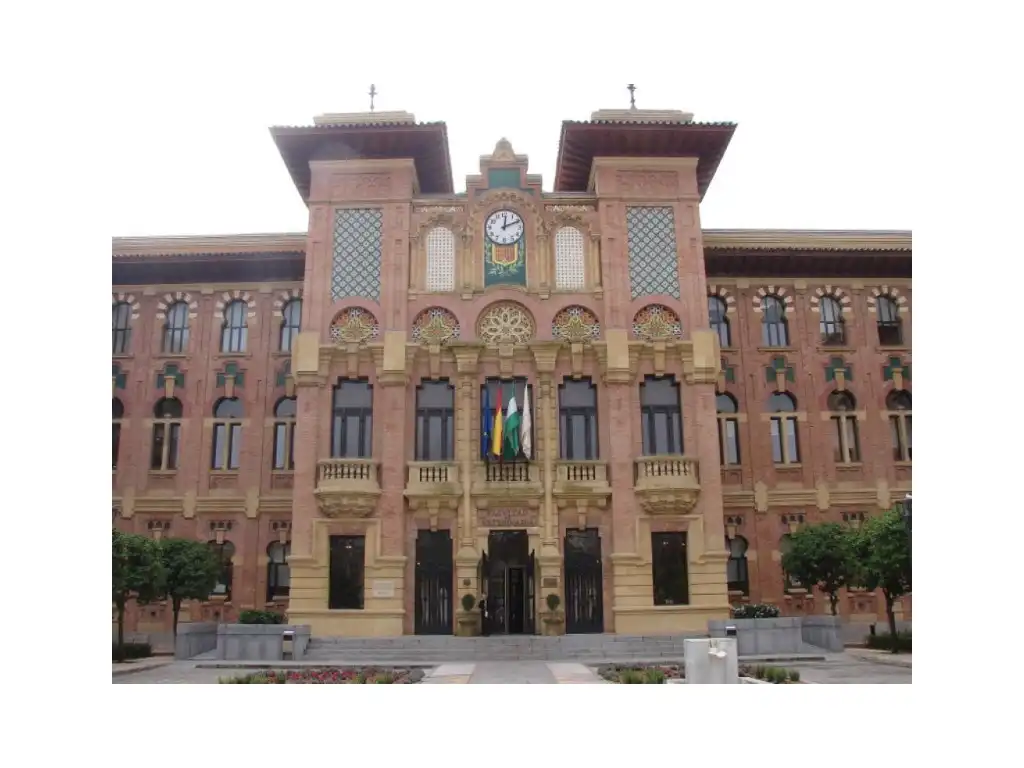 Außenansicht von Gebäude zum Verkauf in Córdoba