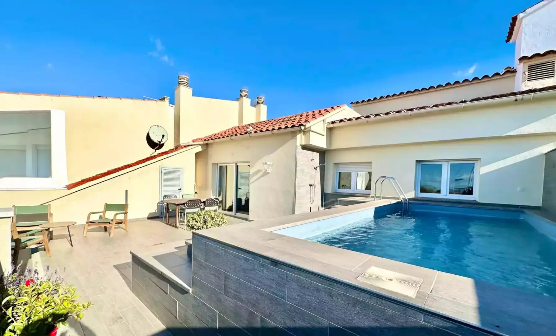 Piso con piscina en venta en CABALLITO DE MAR, imagen 2