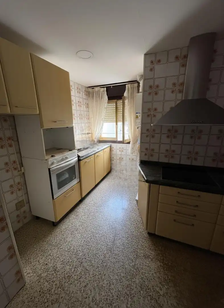 Piso en venta en Calle Calle Benito Cellier, Hornos Púnicos