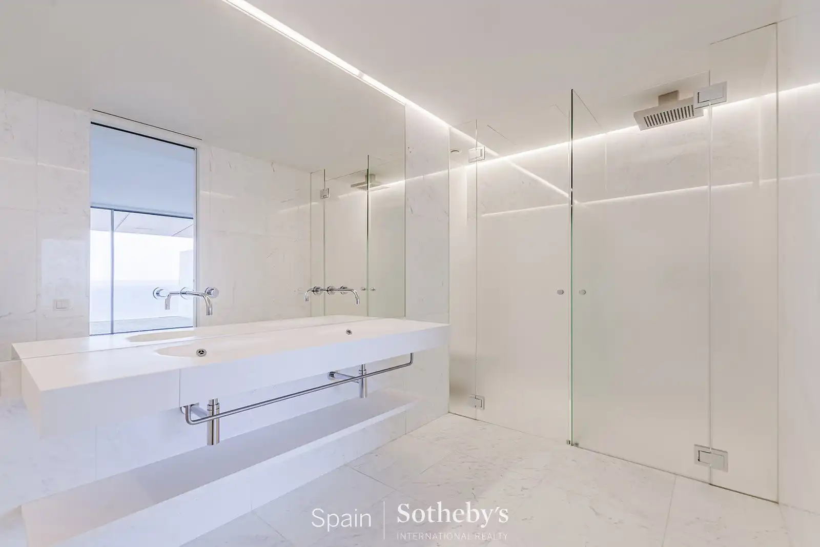 Bany de Apartament en venda en Barcelona amb Aire condicionat, Calefacció i Terrassa