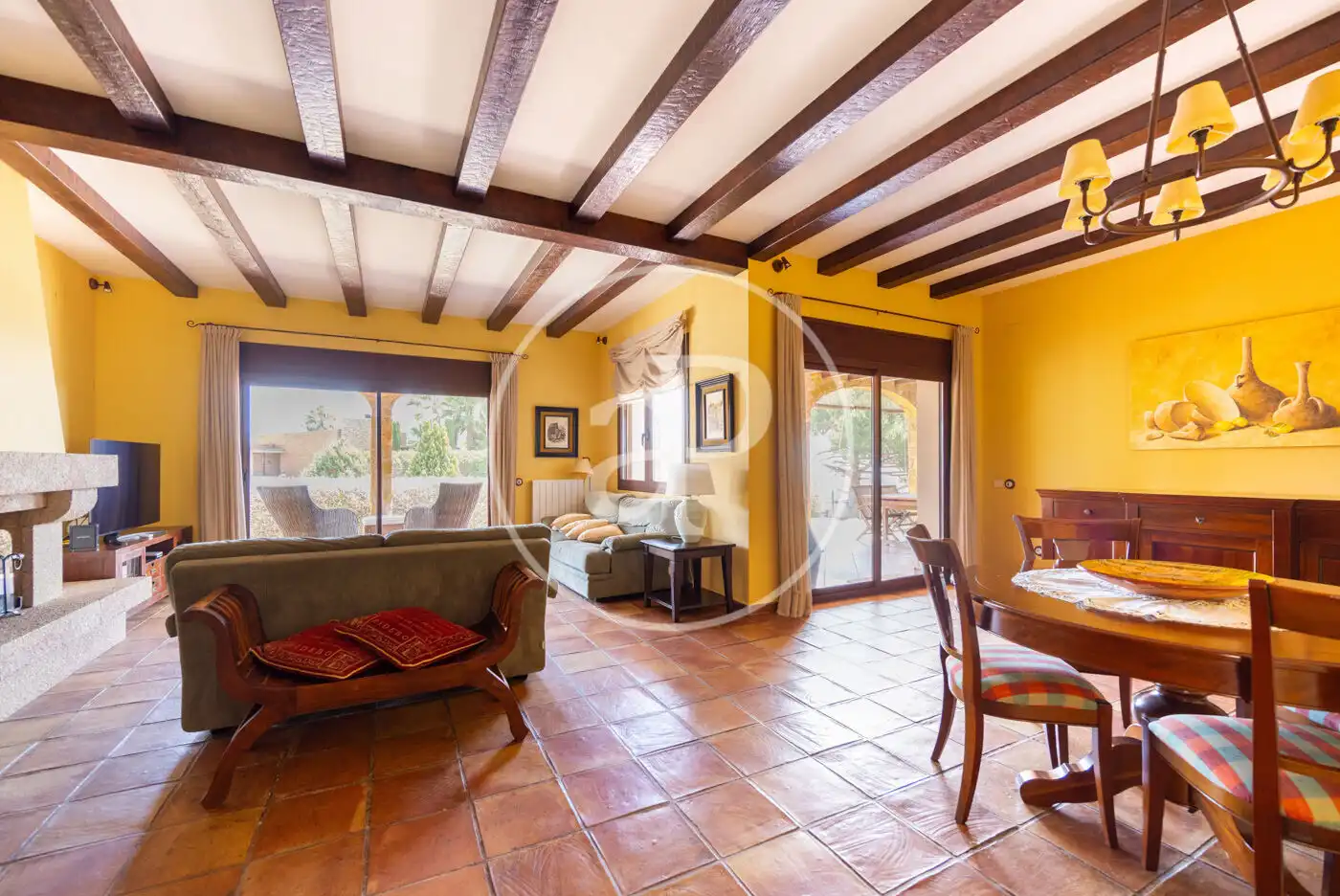 Sala d'estar de Casa o xalet en venda en Argentona amb Aire condicionat, Calefacció i Jardí privat