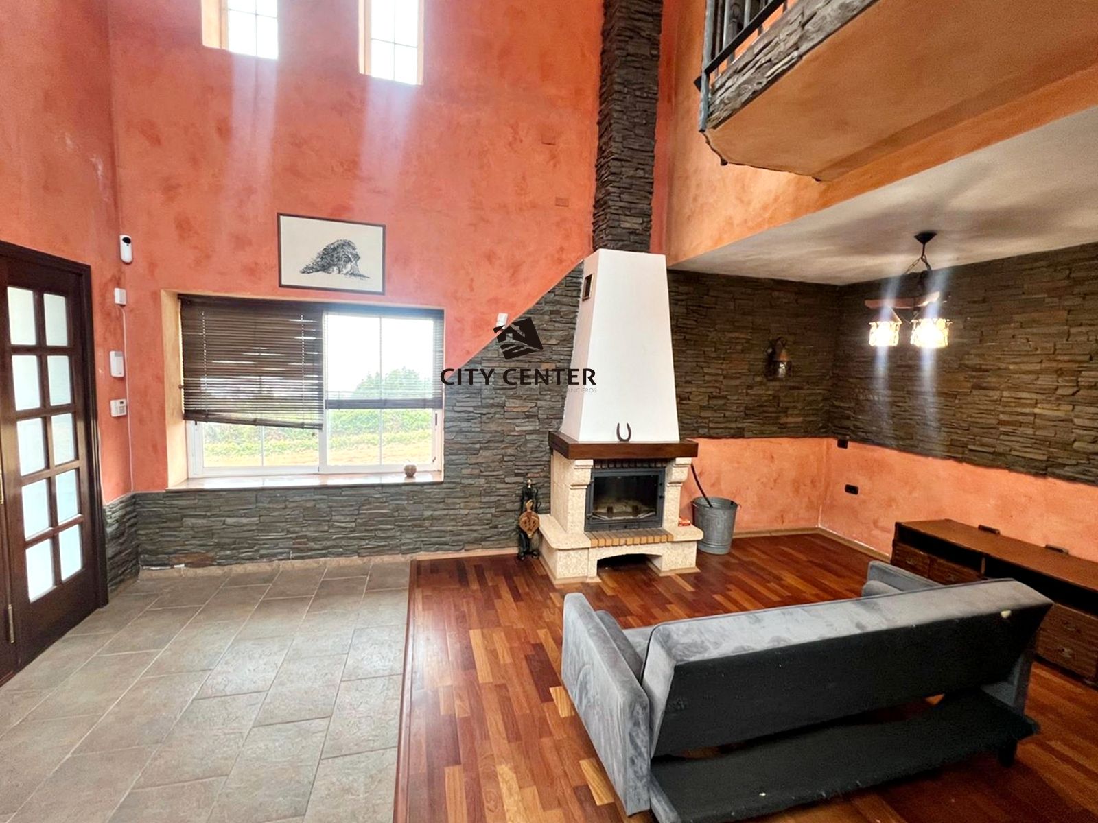 Sala d'estar de Casa o xalet en venda en El Rosario amb Jardí privat, Terrassa i Moblat