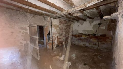 Terreny urba amb casa per reformar o construir., immagine 4