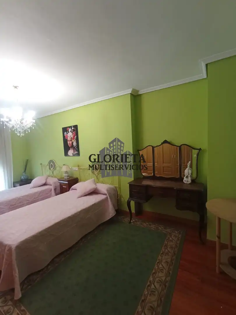 Habitación de Casa adosada en venta en Baiona con Calefacción, Parquet y Terraza