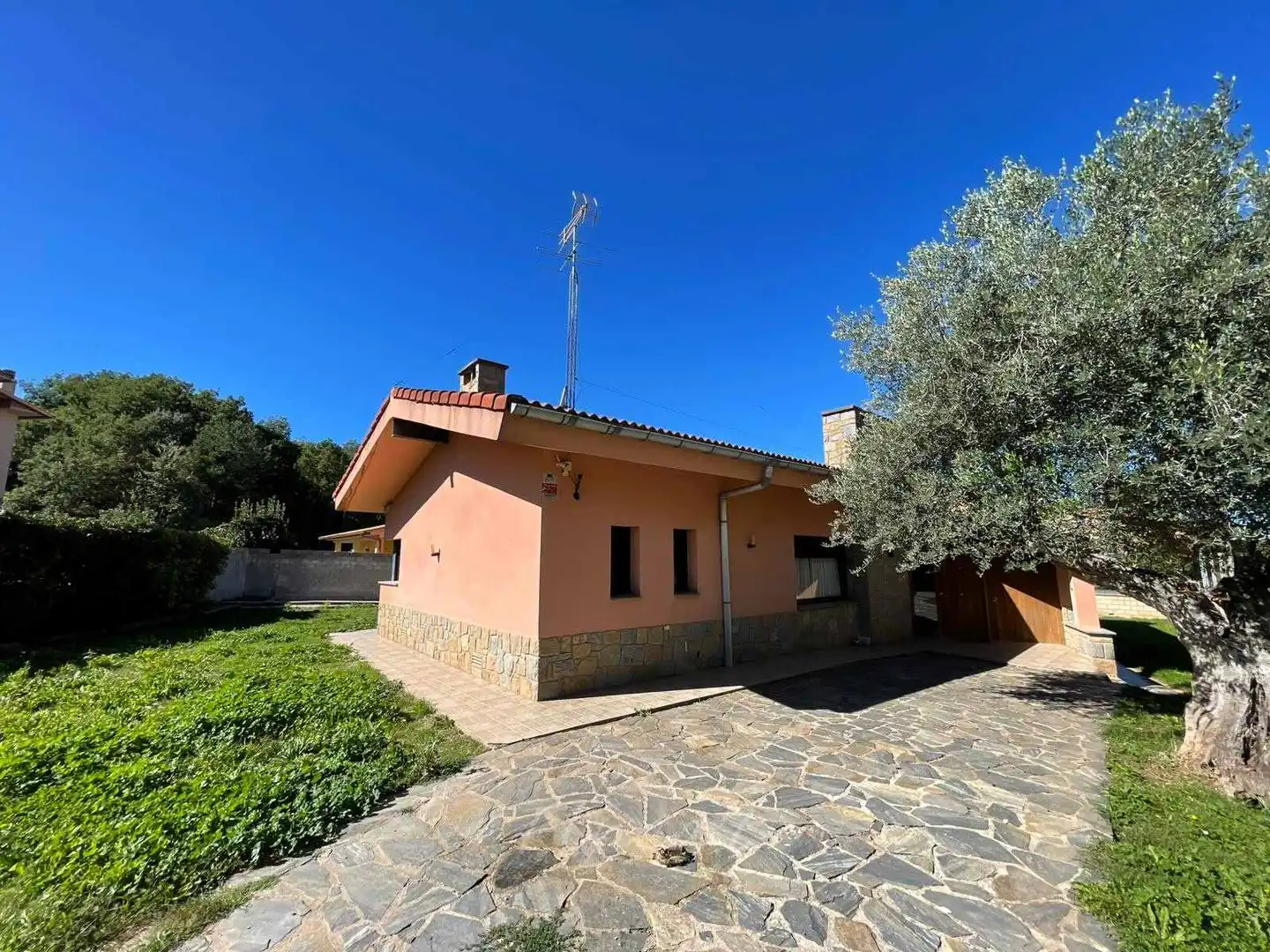 Außenansicht von Haus oder Chalet zum Verkauf in Moià mit Heizung, Ofen und Internet