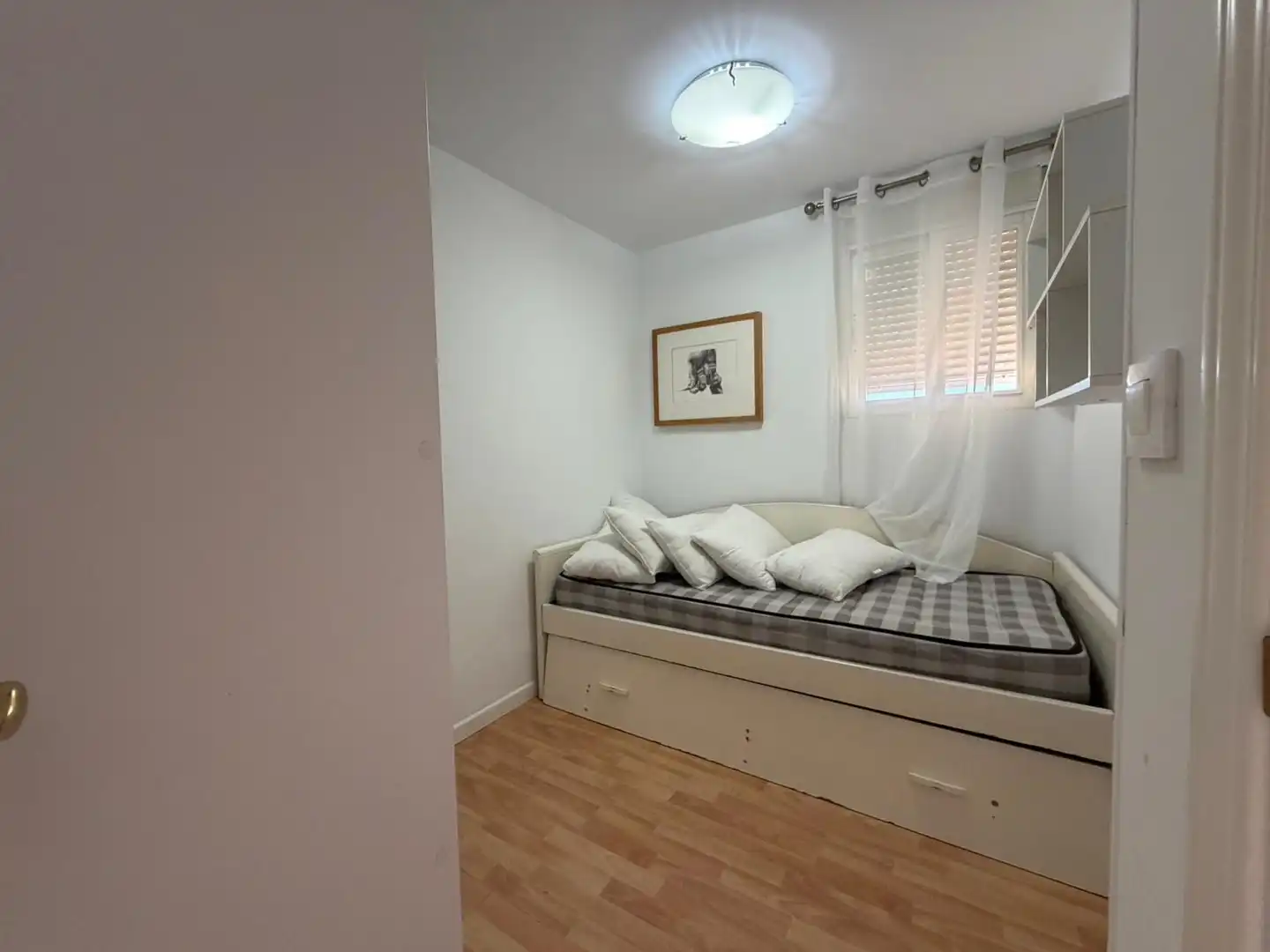 Habitación de Apartamento en venta en Estepona con Aire acondicionado, Amueblado y Horno
