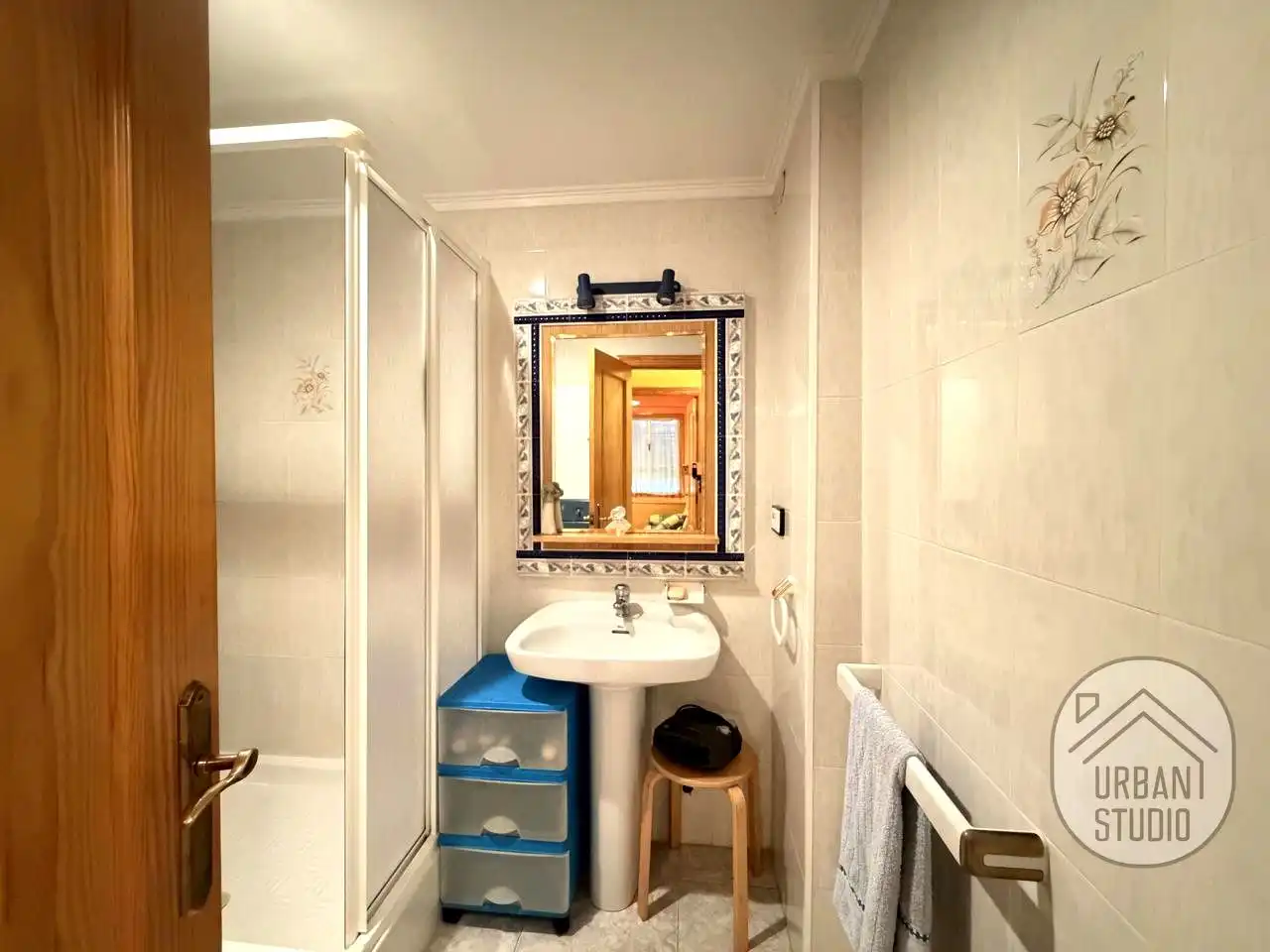 Bathroom of Flat for sale in Alicante / Alacant  with Air Conditioner, Furnished and Balcony
