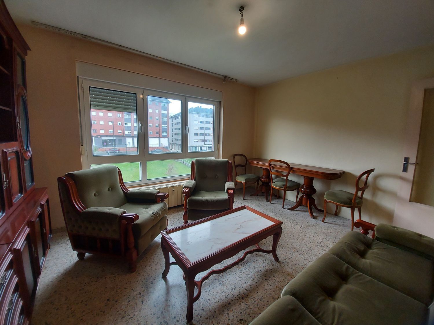 Living room of Flat for sale in Oviedo   with Heating, Storage room and Swimming Pool