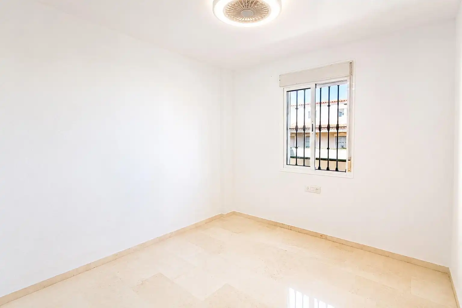 Ático con piscina en venta en Avenida GANDHI, imagen 13