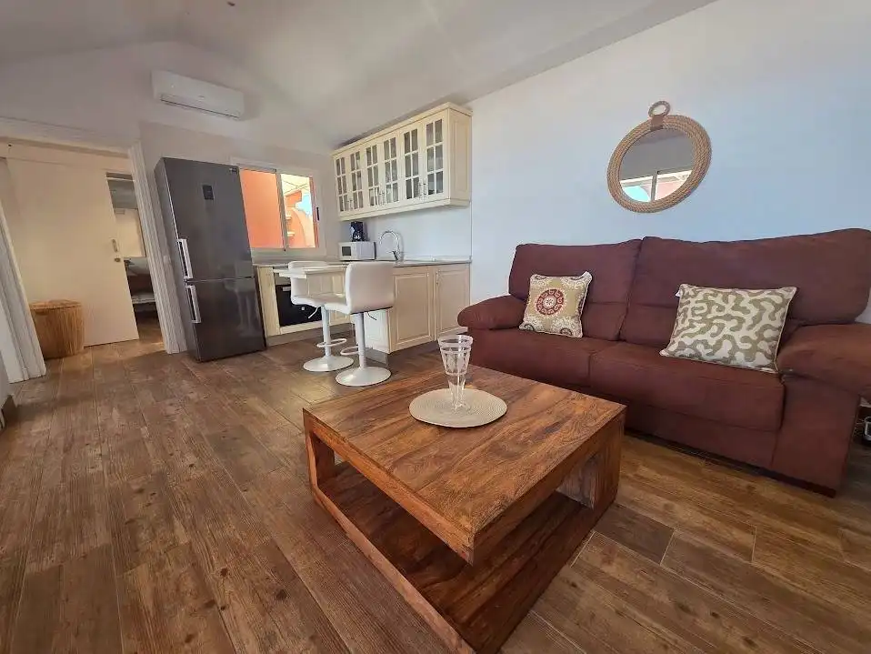 Wohnzimmer von Wohnungen zur Miete in San Bartolomé de Tirajana mit Klimaanlage, Privatgarten und Terrasse
