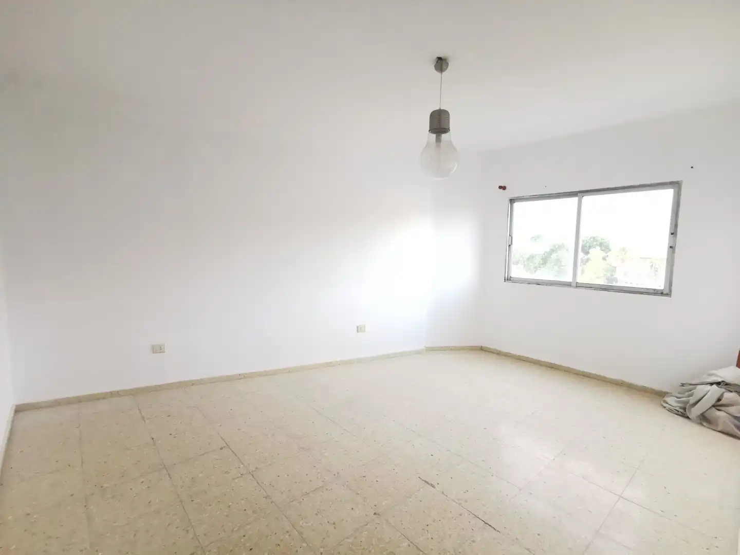 Dormitori de Pis de lloguer en Telde amb Rentadora i Balcó