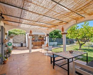 Jardí de Casa o xalet en venda en Alhaurín El Grande amb Jardí privat, Traster i Piscina