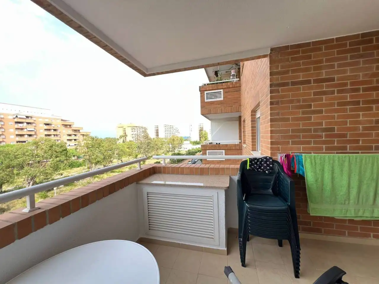 Flat with pool for sale in Avenida Central