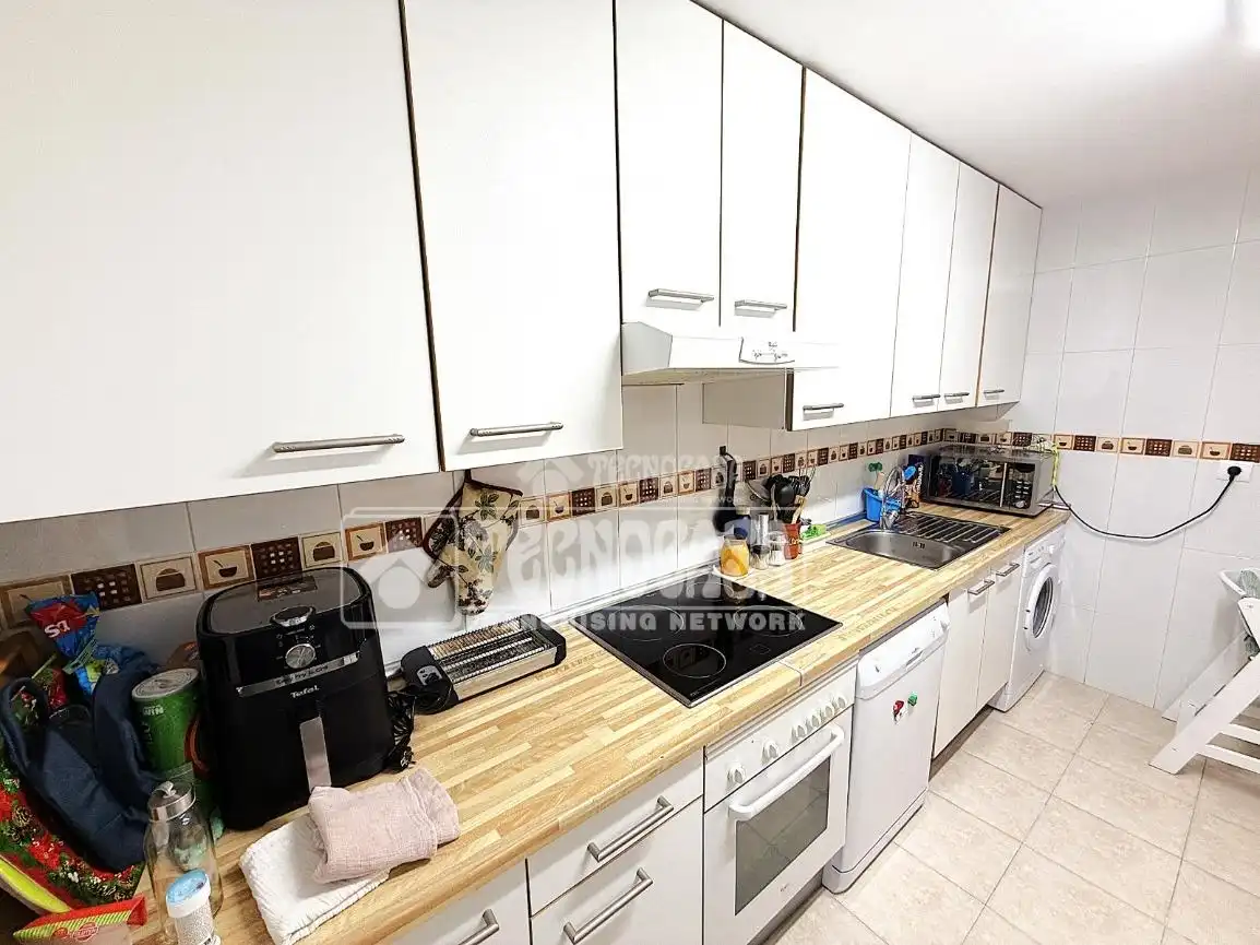 Kitchen of Flat for sale in Arcas del Villar